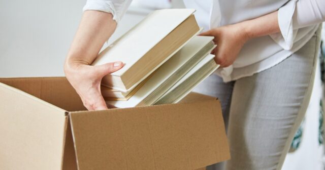 How To Pack Books For Moving?