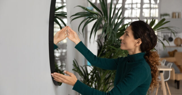 How to Pack a Large Mirror for Moving?