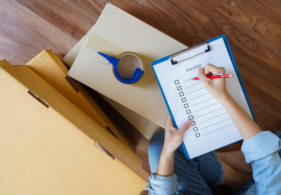 Top 5 Must-Do Items on Your Moving Checklist