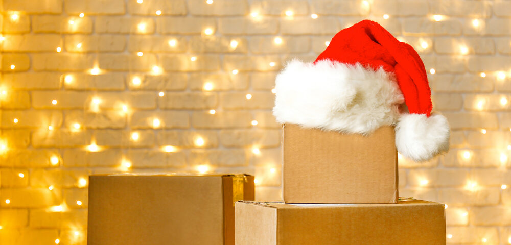 How to Safely Pack Christmas Decorations?